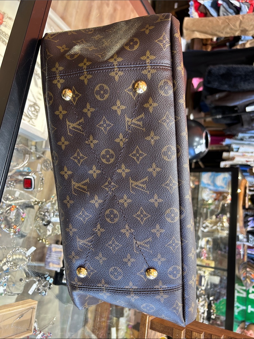 Louis Vuitton Monogram canvas Artsy MM - Picture 7 of 9